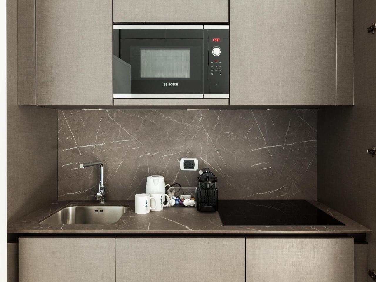 Easyhomes-Duomo Suites & Apartments ميلان المظهر الخارجي الصورة